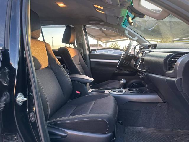 TOYOTA Hilux usata, con Bluetooth