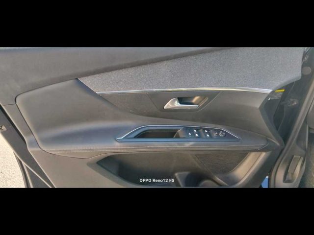 PEUGEOT 3008 usata, con Bracciolo