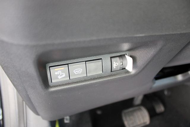 JEEP Avenger usata, con Controllo automatico clima