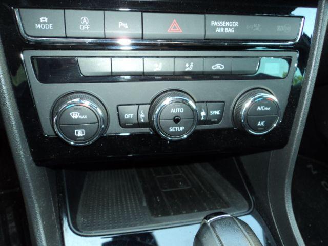 SEAT Leon usata, con Autoradio