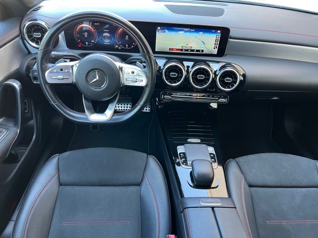MERCEDES-BENZ CLA 200 usata, con Alzacristalli elettrici