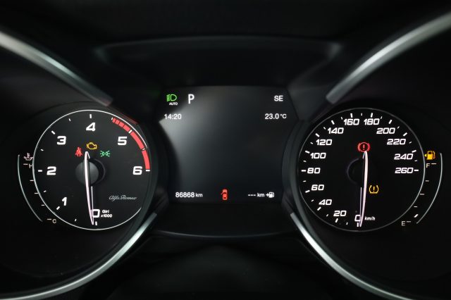 ALFA ROMEO Stelvio usata 5