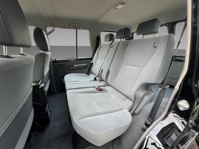 TOYOTA Land Cruiser usata, con Fendinebbia