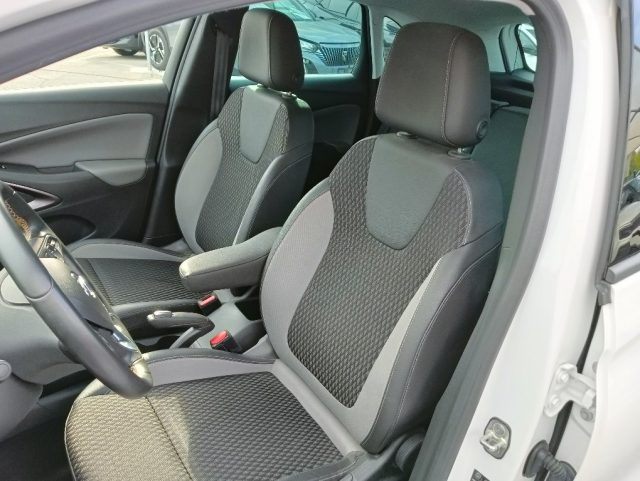 OPEL Crossland X usata, con USB