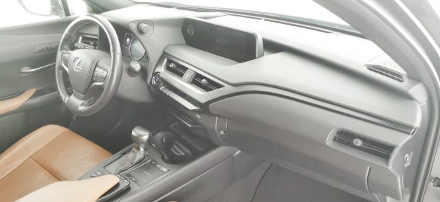 LEXUS UX 250h usata 61