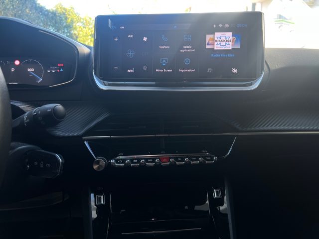 PEUGEOT 2008 usata, con Touch screen