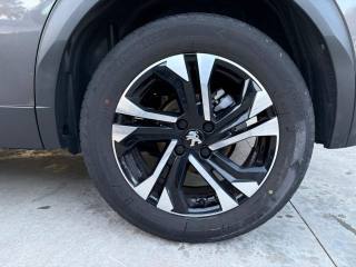 PEUGEOT 2008 usata, con Interni in pelle