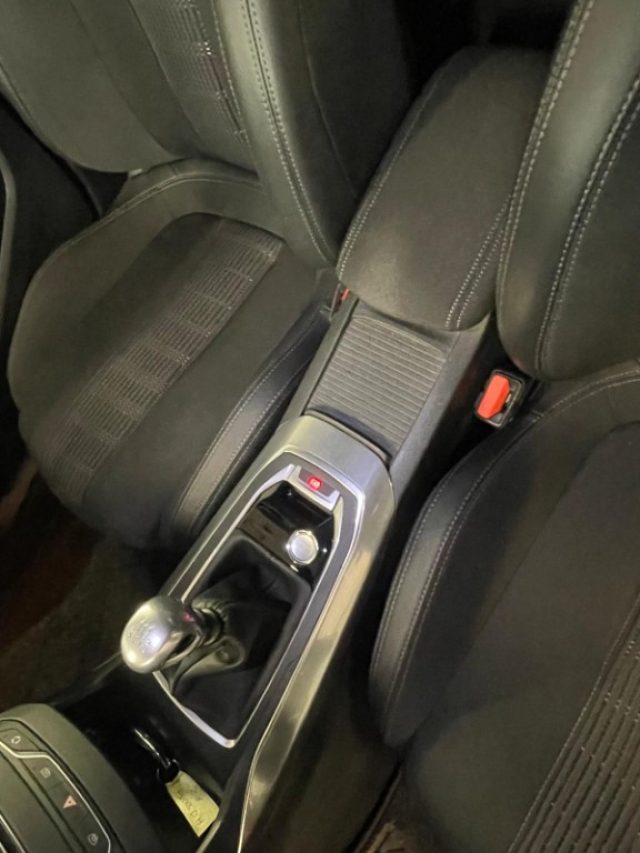 PEUGEOT 308 usata, con Airbag Passeggero