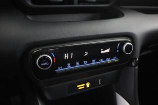 TOYOTA Yaris usata 8