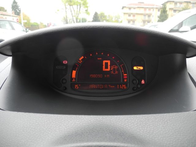 RENAULT Modus usata, con Autoradio