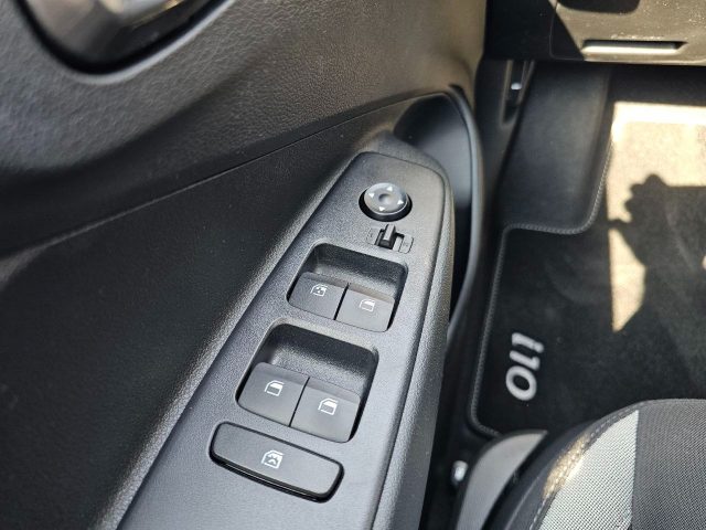 HYUNDAI i10 usata, con Bluetooth