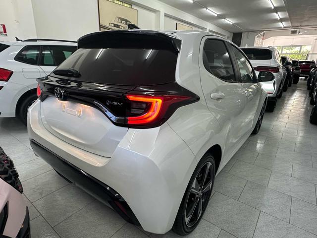 TOYOTA Yaris usata, con Autoradio