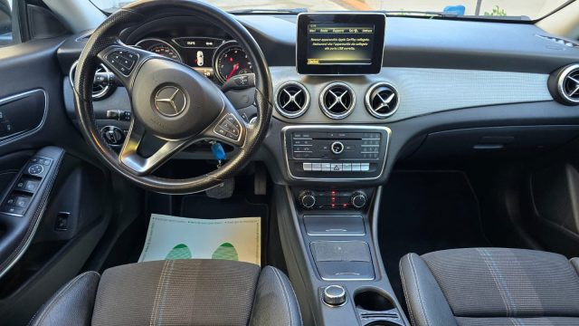 MERCEDES-BENZ CLA 200 usata, con Fendinebbia