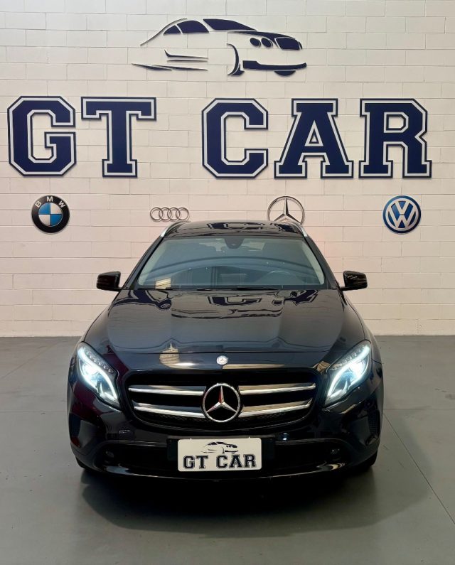 MERCEDES-BENZ GLA 200 usata, con Airbag
