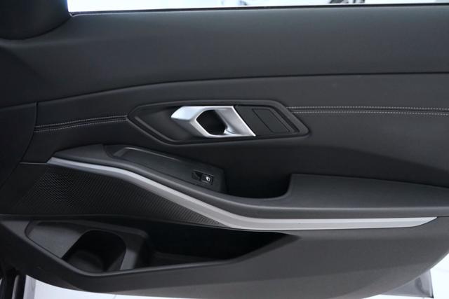 BMW 318 usata, con Isofix