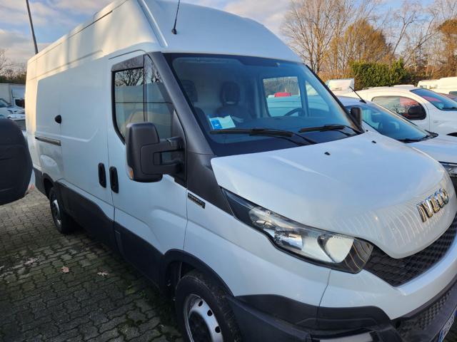 IVECO Daily usata, con Alzacristalli elettrici
