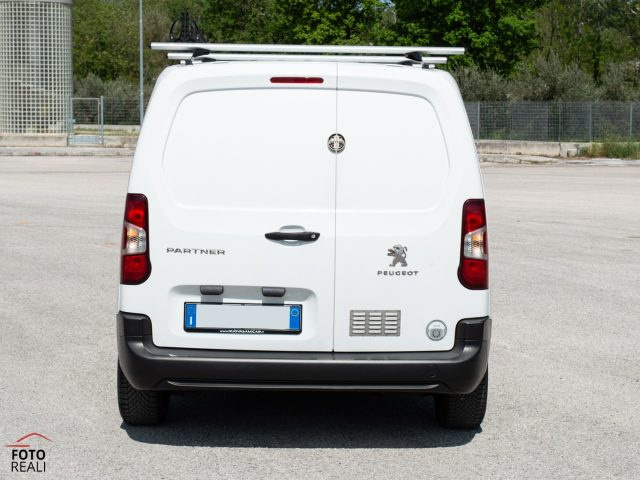 PEUGEOT Partner usata, con Boardcomputer