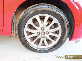 TOYOTA Yaris usata, con Telecamera per parcheggio assistito