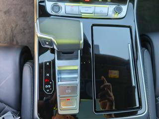AUDI Q8 usata, con Interni in pelle
