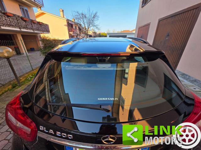 MERCEDES-BENZ GLA 200 usata, con Isofix