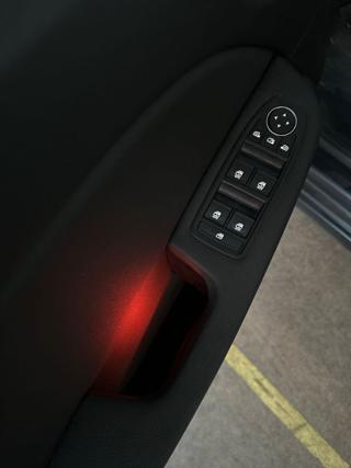 RENAULT Clio usata, con Alzacristalli elettrici