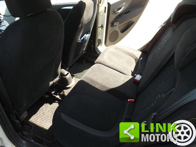 FIAT Punto usata 12