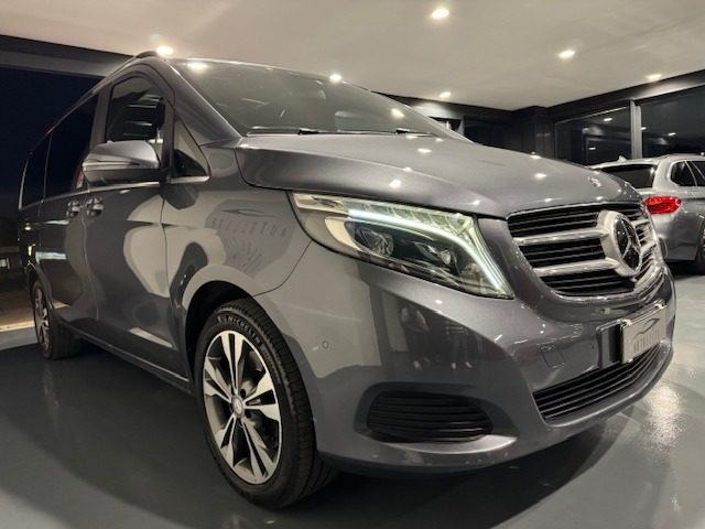 MERCEDES-BENZ V 250 usata, con Cronologia tagliandi