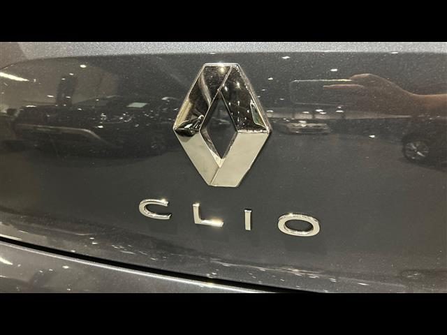 RENAULT Clio usata 4