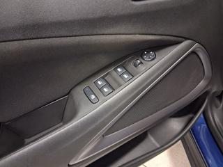 OPEL Crossland X usata, con Sedile posteriore sdoppiato