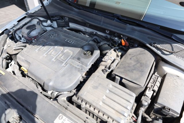 VOLKSWAGEN Golf usata 89