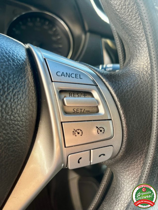 NISSAN Qashqai usata, con Climatizzatore