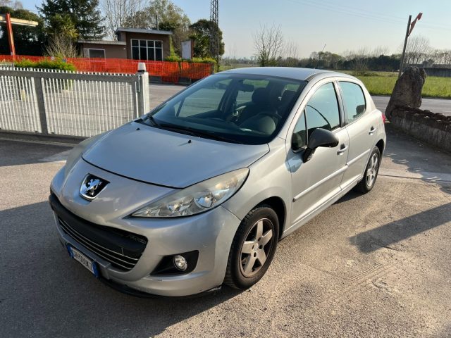 PEUGEOT 207 usata, con Autoradio