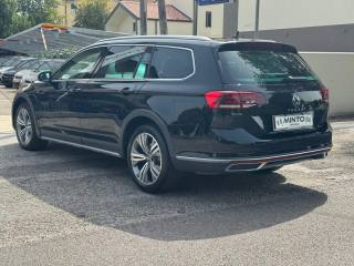 VOLKSWAGEN Passat Alltrack usata, con Airbag