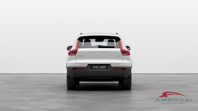 VOLVO XC40 usata 5