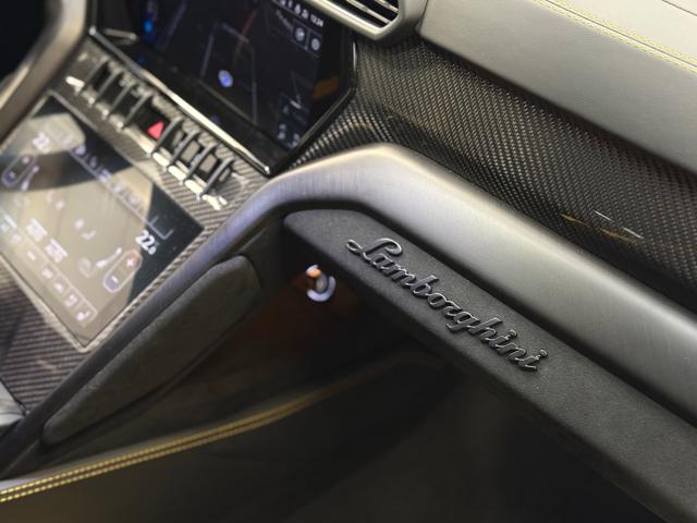 LAMBORGHINI Urus usata, con Sedile posteriore sdoppiato