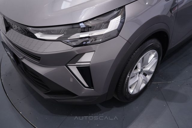 RENAULT Captur usata 24