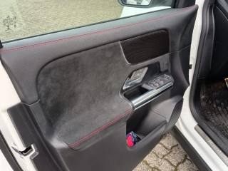 MERCEDES-BENZ GLA 200 usata, con Alzacristalli elettrici