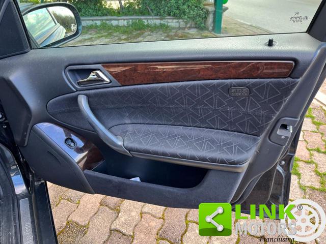 MERCEDES-BENZ C 200 usata 29