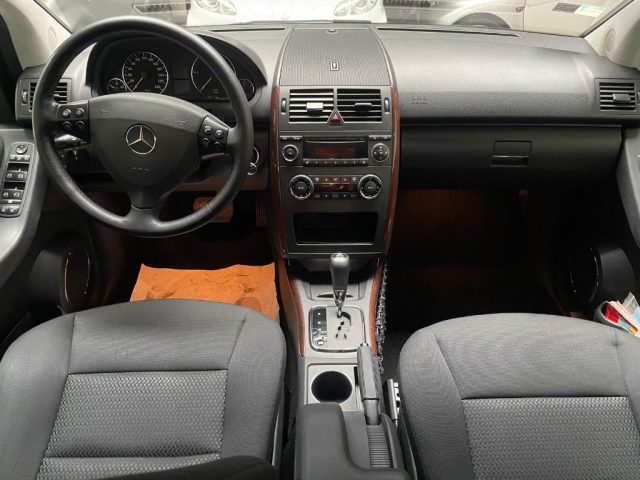 MERCEDES-BENZ A 200 usata, con Chiusura centralizzata