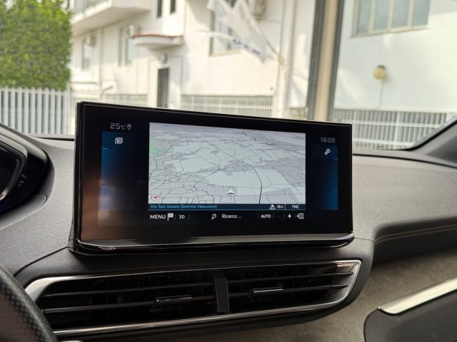 PEUGEOT 3008 usata, con Autoradio digitale