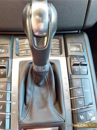 PORSCHE Macan usata, con Specchietti laterali elettrici