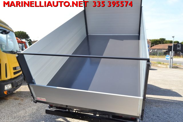 IVECO Daily usata 8