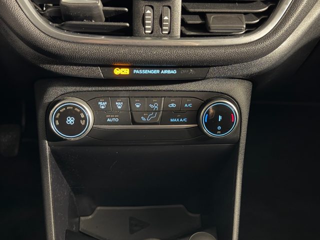 FORD Fiesta usata, con Autoradio