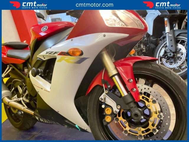 YAMAHA YZF R1 usata 9