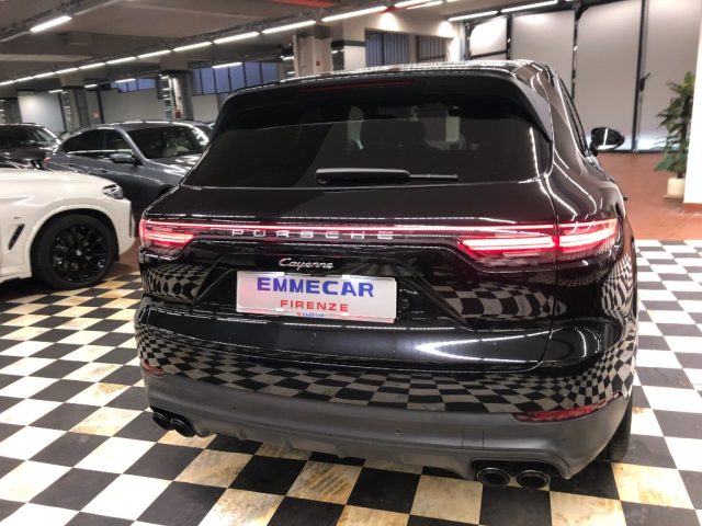 PORSCHE Cayenne usata, con Autoradio