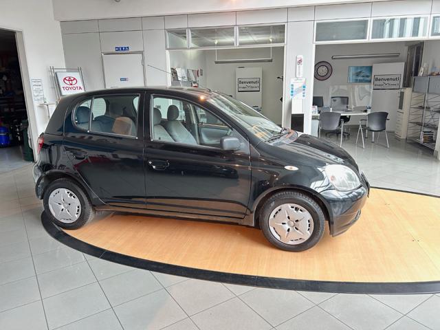 TOYOTA Yaris usata, con Alzacristalli elettrici