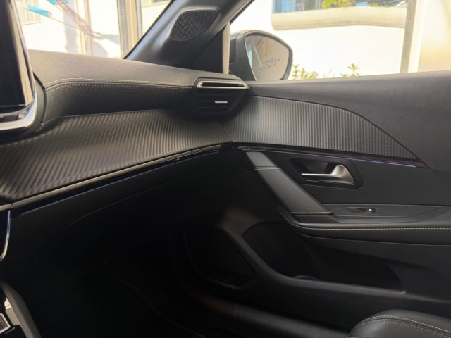 PEUGEOT 208 usata, con Sistema di avviso di distanza