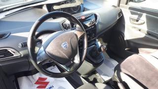 LANCIA Ypsilon usata, con Fendinebbia