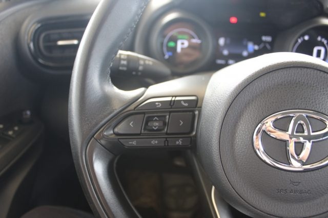 TOYOTA Yaris usata, con Telecamera per parcheggio assistito