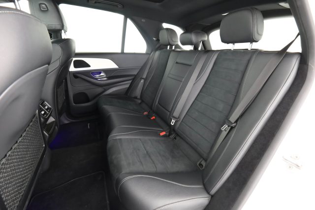 MERCEDES-BENZ CLA usata 9